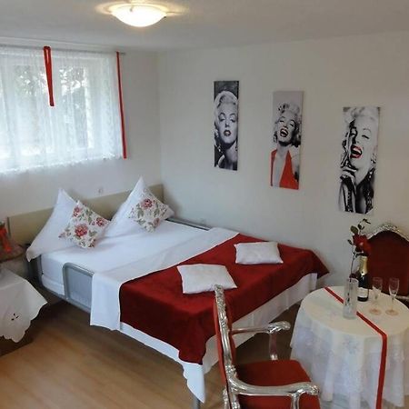 Croatia Zadar Borik Paar Apartment Studio garden view Number 1 Buitenkant foto